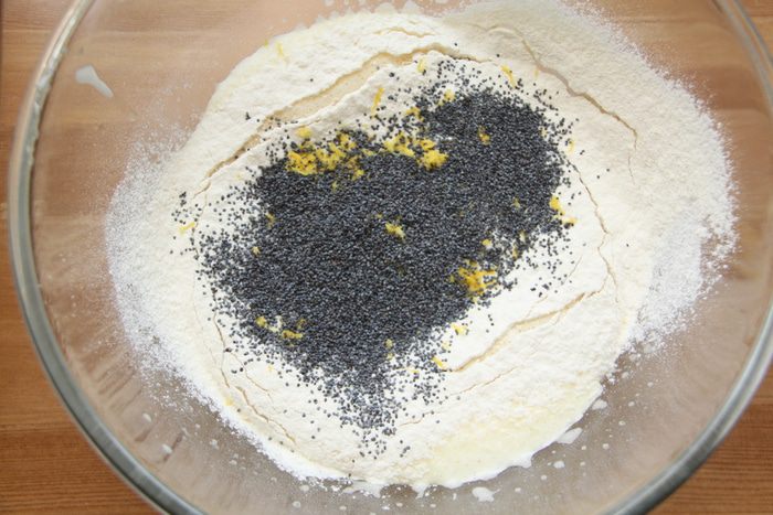 Лимонно-маковые мадлены