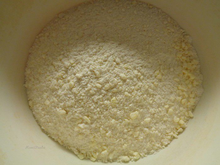 Грушевый тарт под миндально-ванильным кремом