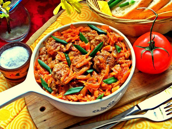 Фрикадельки в моркови