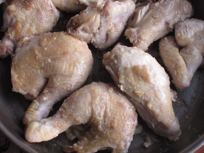 Курица с овощами и грибами