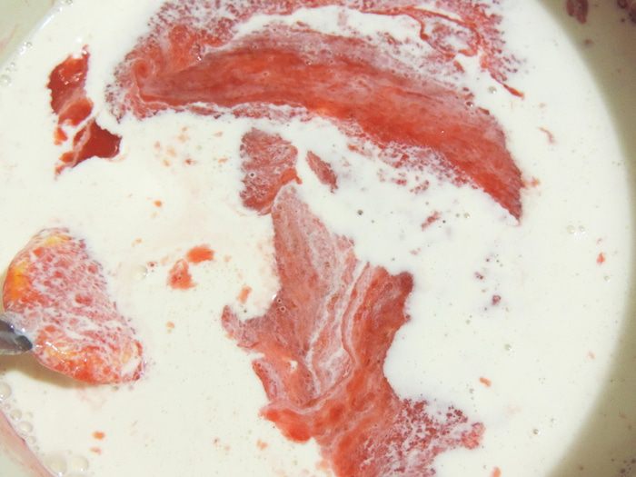 Клубничное мороженое