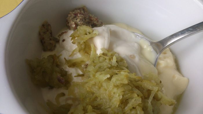 Котлеты из кальмаров в кунжутной панировке