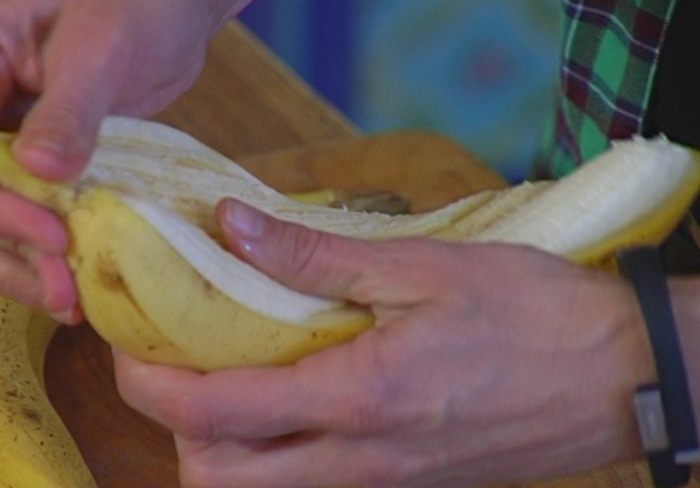 Йогуртовый десерт с бананами и миндалем