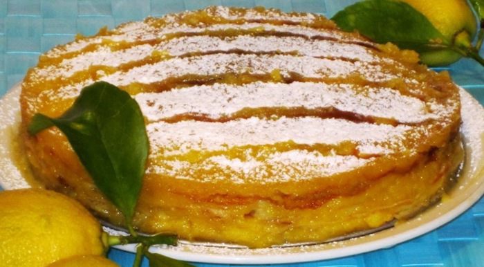 Блинный торт с лимонным курдом