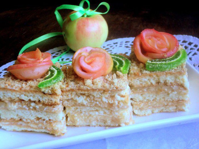 Яблочный пляцок