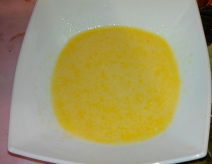 Шоколадные маффины с малиной