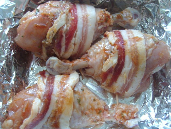 Куриные ножки с беконом