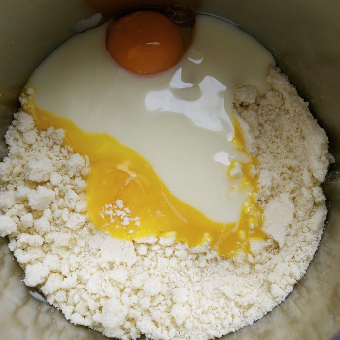 Итальянский пасхальный пирог с миндалем и заварным кремом (Pastiera)