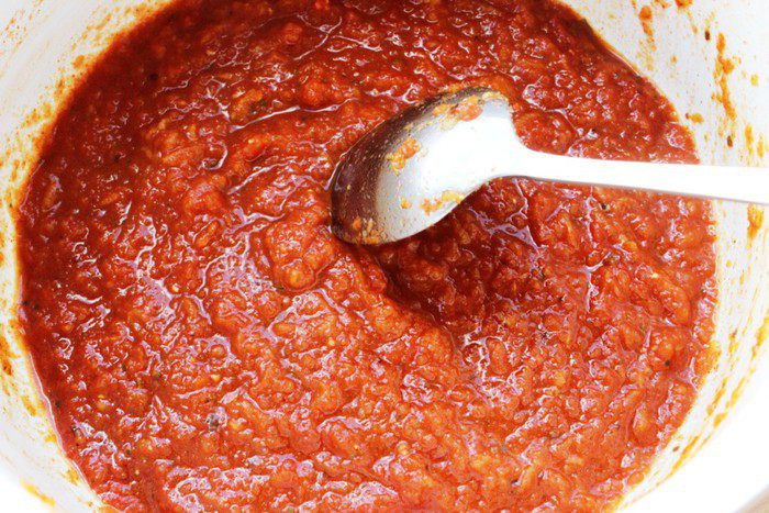 Куриные крылышки в остром томатно-яблочном маринаде