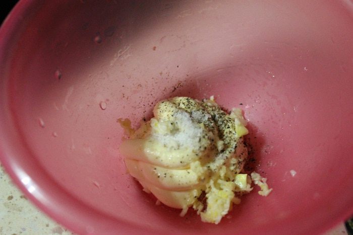 Куриный рулет в слоеном тесте