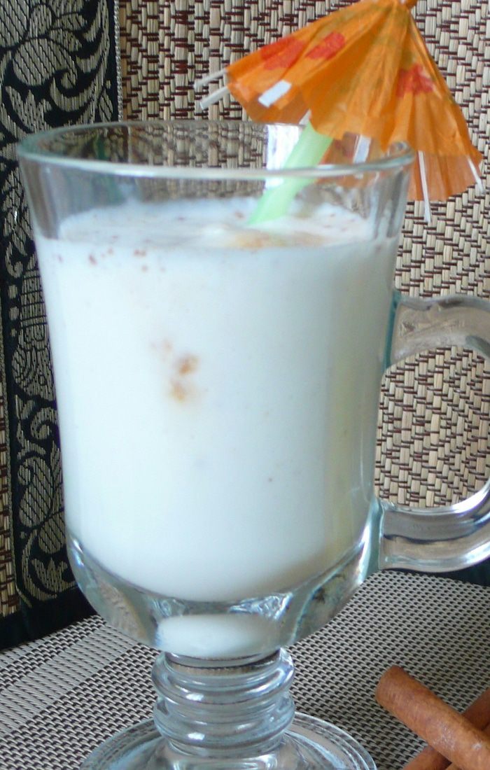 Молочный коктейль с грушей и корицей