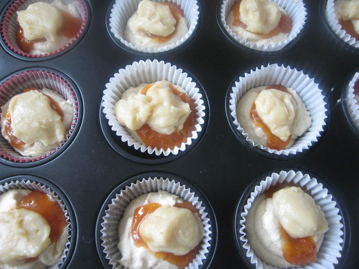 Творожные кексы с заварным ванильным кремом